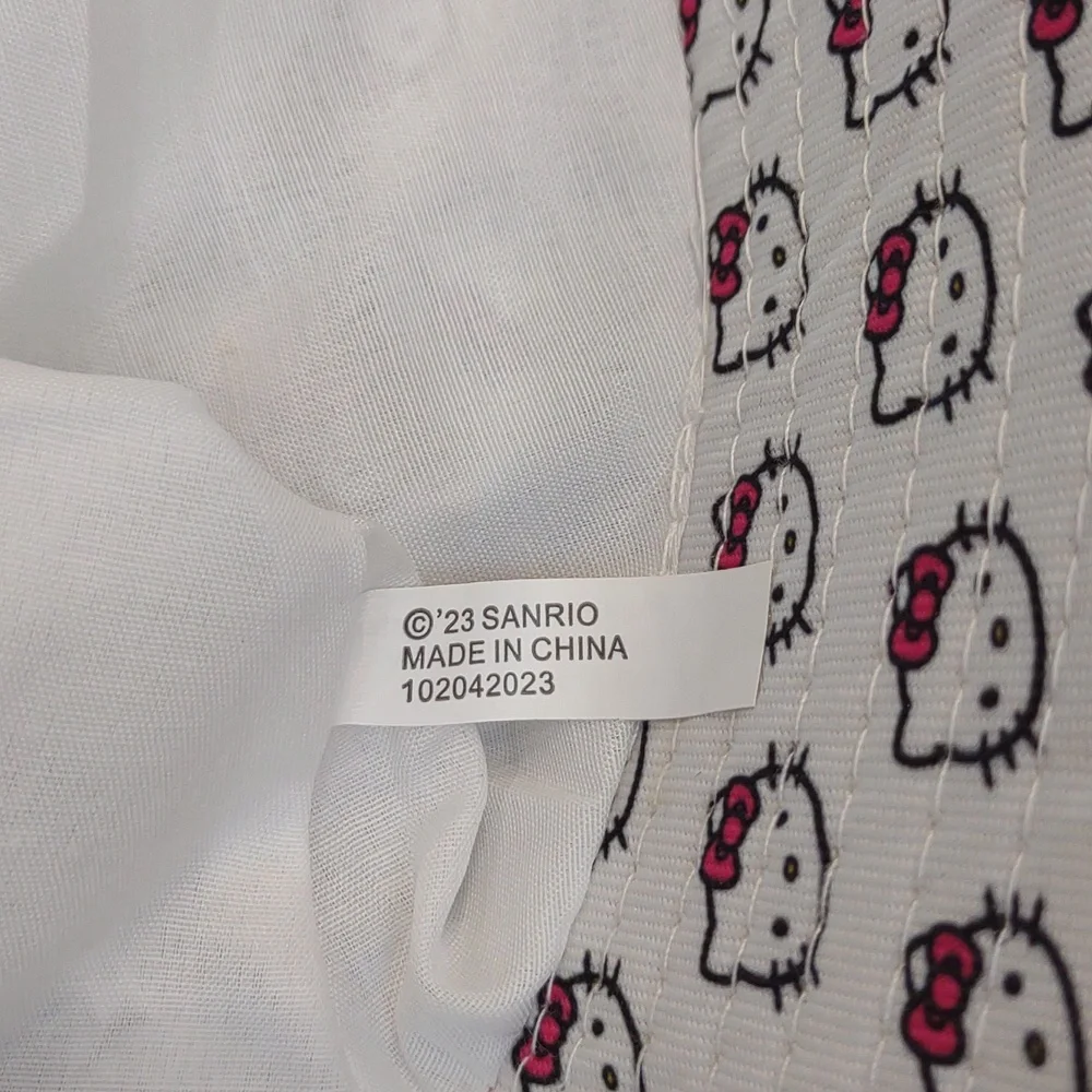 Sanrio Hello Kitty Bucket Hat White With All Over Print - Picture 6 of 7